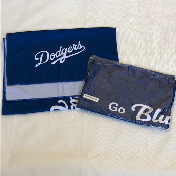 Other - 2 Dodgers Snapping Cooling Towels